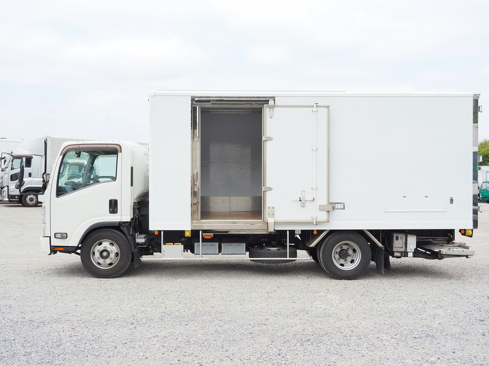 いすゞ エルフ バン車 小型 2RG-NPR88YN 年式 R1[写真18]