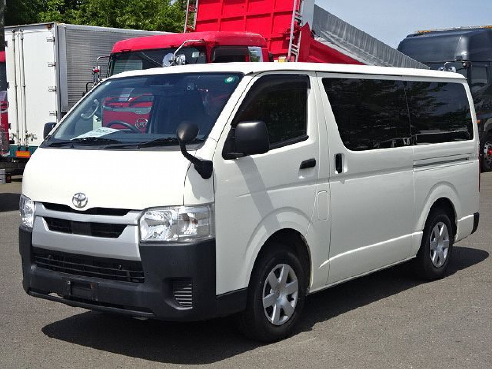トヨタ ハイエース 商用バン - 3DF-GDH201V 年式 R3[写真04]