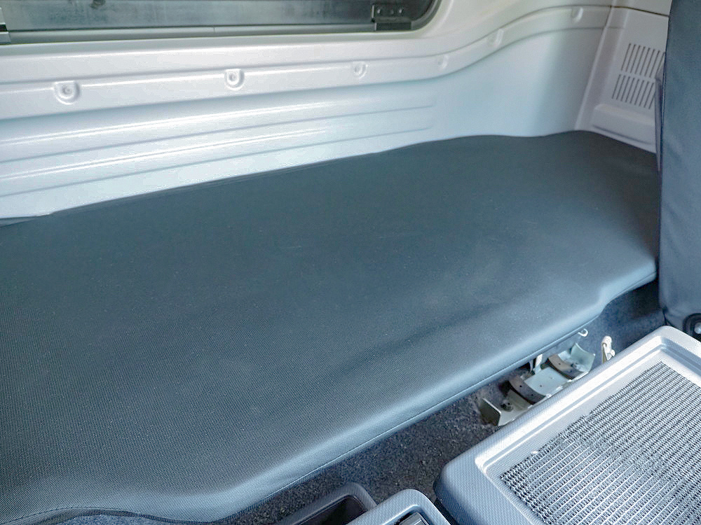 いすゞ ギガ ウイング車 大型 QPG-CYJ77B 年式 H28[写真35]