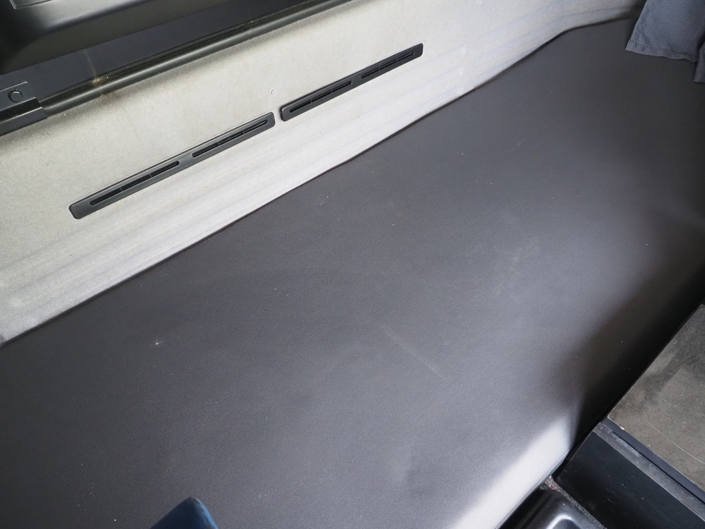 いすゞ ギガ ウイング車 大型 QKG-CYJ77A 年式 H27[写真30]