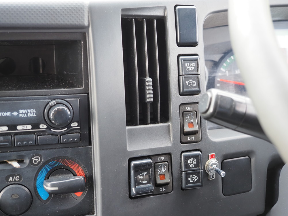 いすゞ フォワード ウイング車 中型 TKG-FRR90T2 年式 H26[写真25]