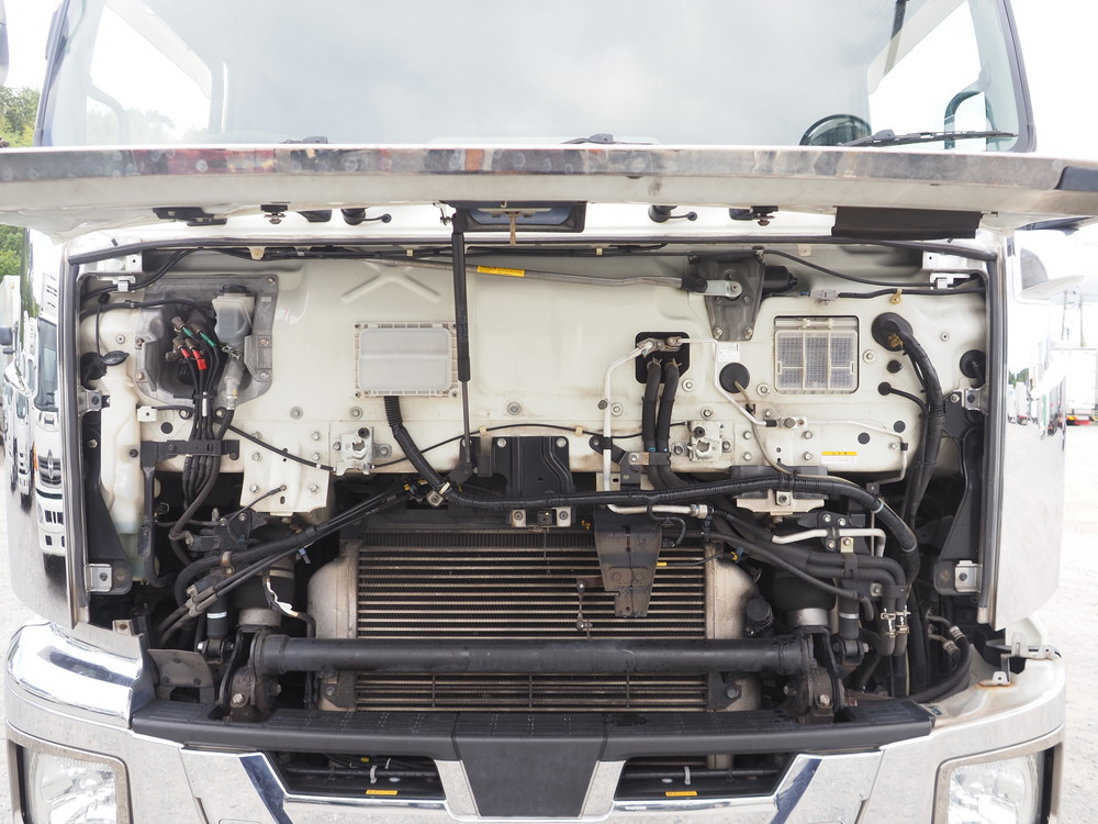 いすゞ ギガ ウイング車 大型 QKG-CYJ77B 年式 H29[写真48]