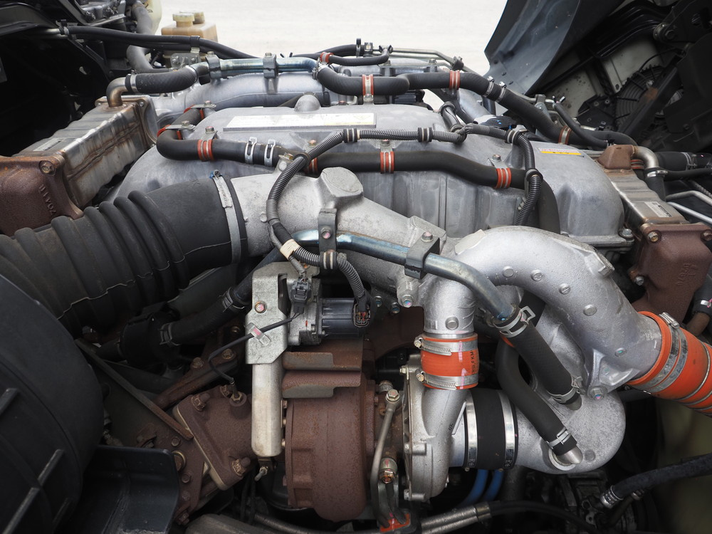 いすゞ ギガ ウイング車 大型 QKG-CYJ77B 年式 H29[写真47]