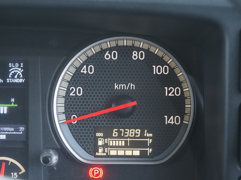 いすゞ ギガ ウイング車 大型 2PG-CYJ77C 年式 H29[写真36]