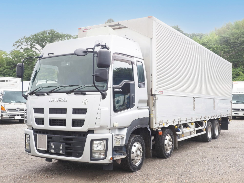 いすゞ ギガ ウイング車 大型 QKG-CYJ77A 年式 H28[写真02]