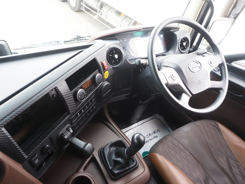 日野 プロフィア ウイング車 大型 2DG-FR1AHG 年式 R2[写真34]