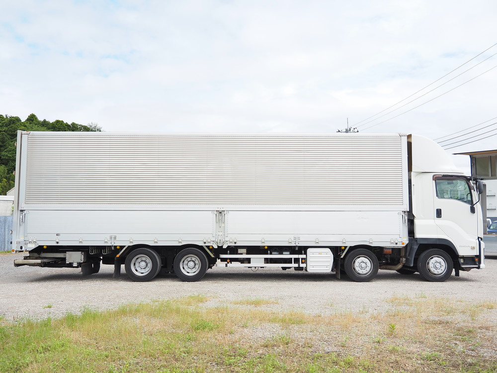 いすゞ ギガ ウイング車 大型 QKG-CYJ77B 年式 H28[写真07]