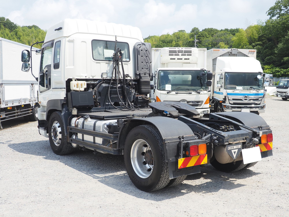いすゞ ギガ トラクタ 大型 QKG-EXD52AE 年式 H27[写真06]