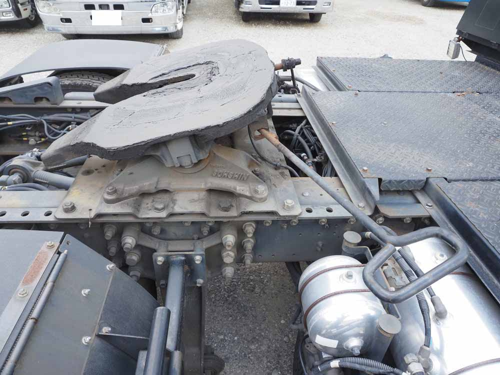 いすゞ ギガ トラクタ 大型 QKG-EXD52AE 年式 H27[写真13]