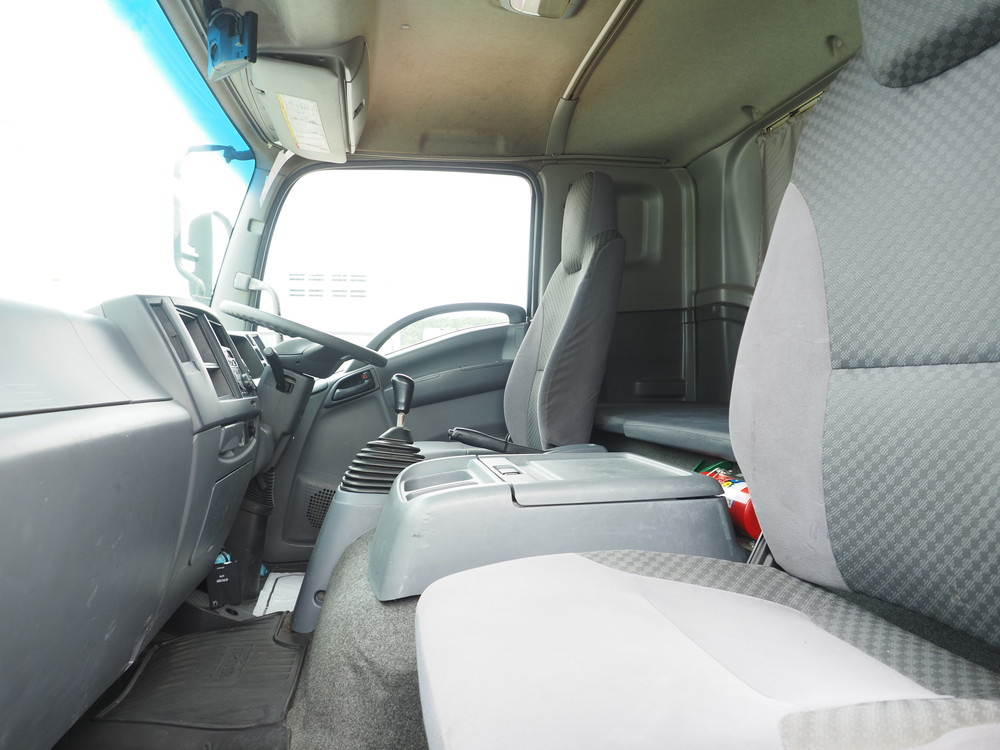 いすゞ フォワード ウイング車 中型 TKG-FRR90S2 年式 H27[写真37]