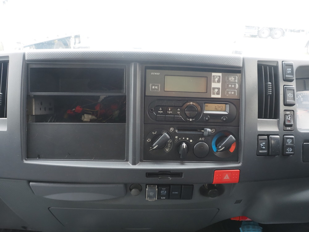 いすゞ エルフ 冷凍バン 小型 TPG-NPR85AN 年式 H28[写真23]