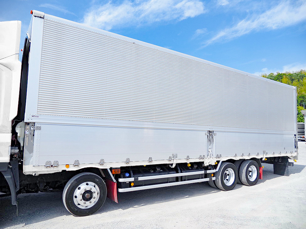 いすゞ ギガ ウイング車 大型 QPG-CYJ77B 年式 H28[写真17]
