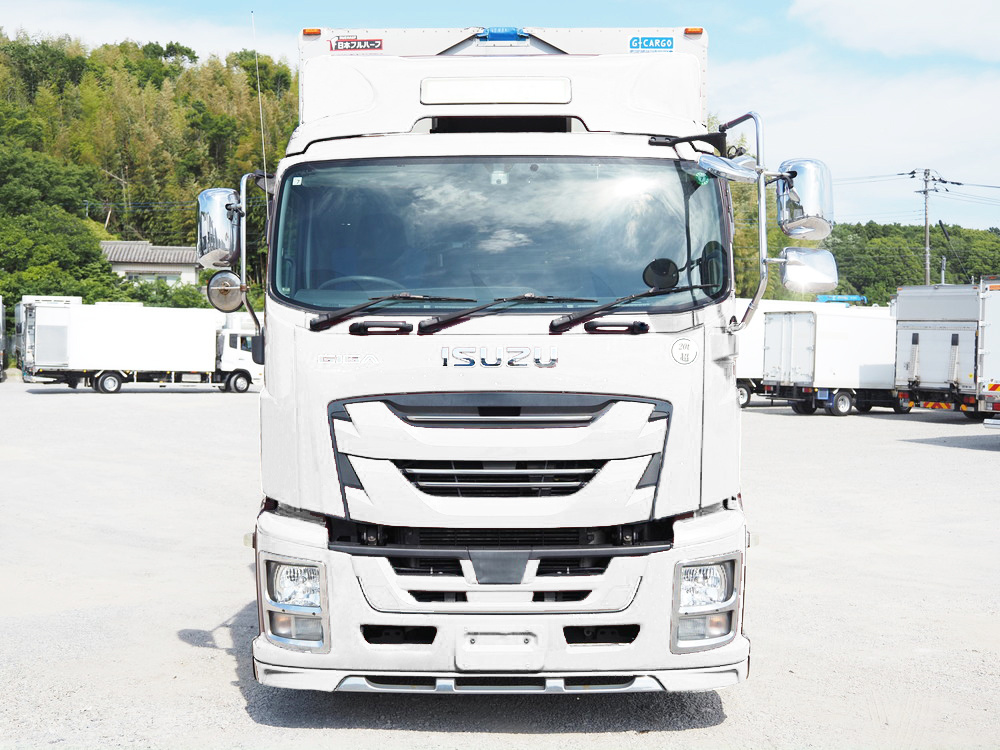 いすゞ ギガ ウイング車 大型 QPG-CYJ77B 年式 H28[写真03]