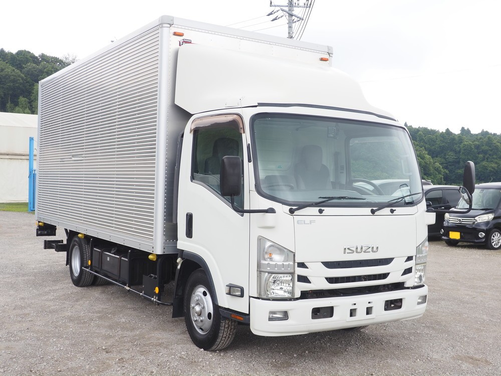 いすゞ エルフ バン車 小型 TRG-NPR85AN 年式 H28[写真03]