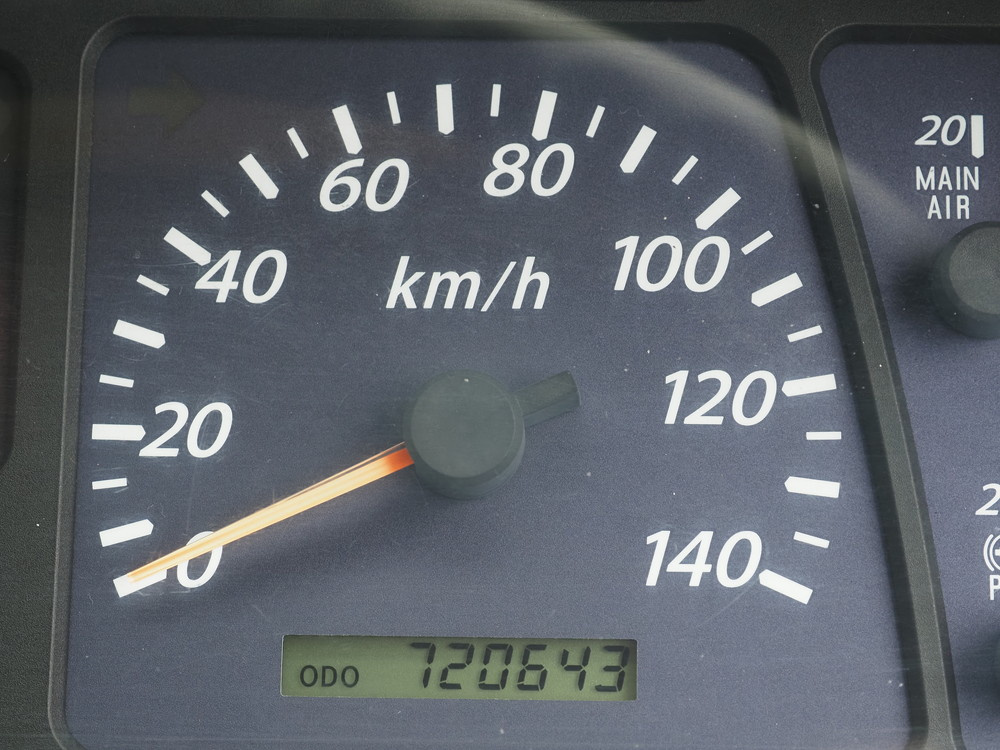 いすゞ ギガ 平ボディ 大型 QKG-CYJ77A 年式 H27[写真27]