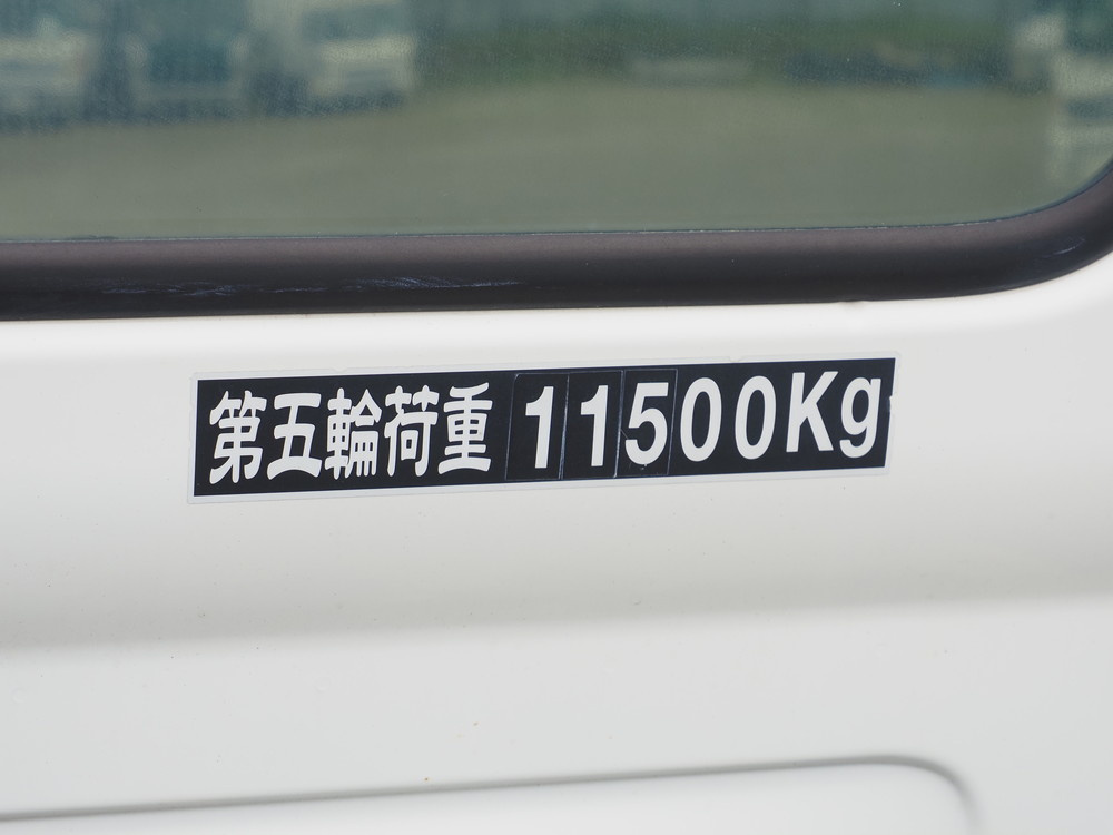 日野 プロフィア トラクタ 大型 QPG-SH1EDDG 年式 H28[写真20]