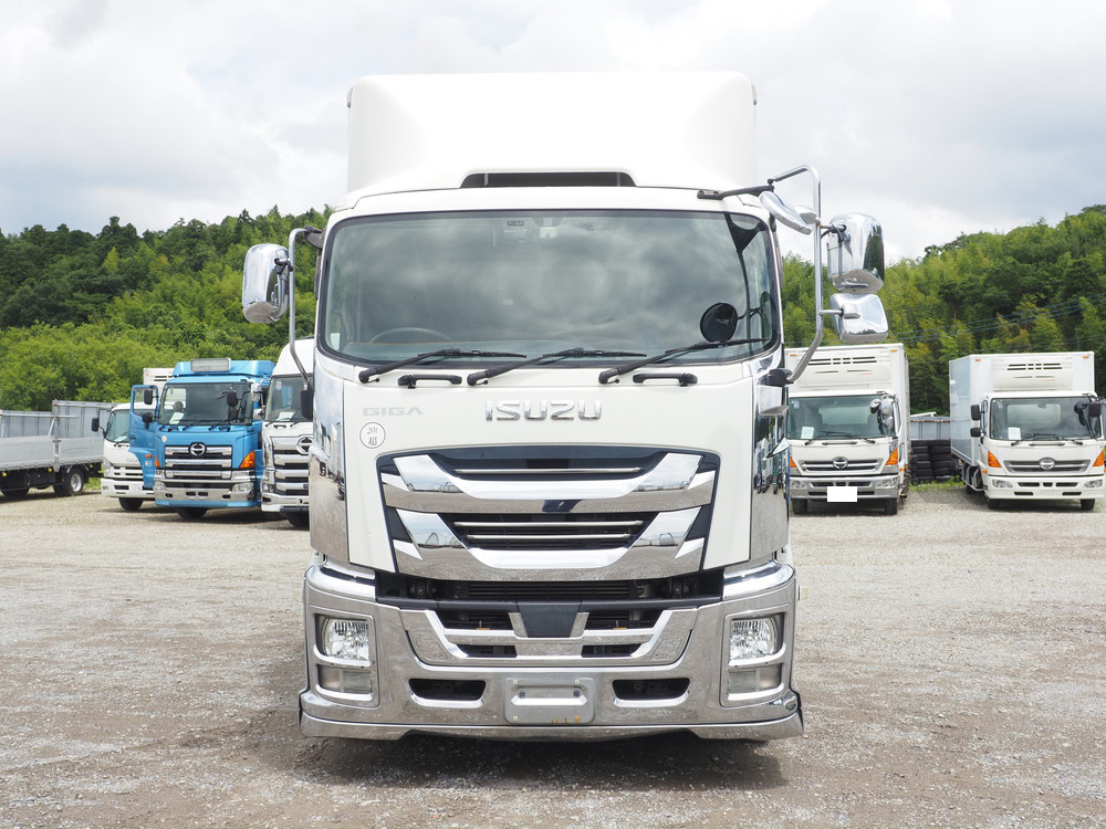 いすゞ ギガ ウイング車 大型 QPG-CYJ77B 年式 H29[写真03]