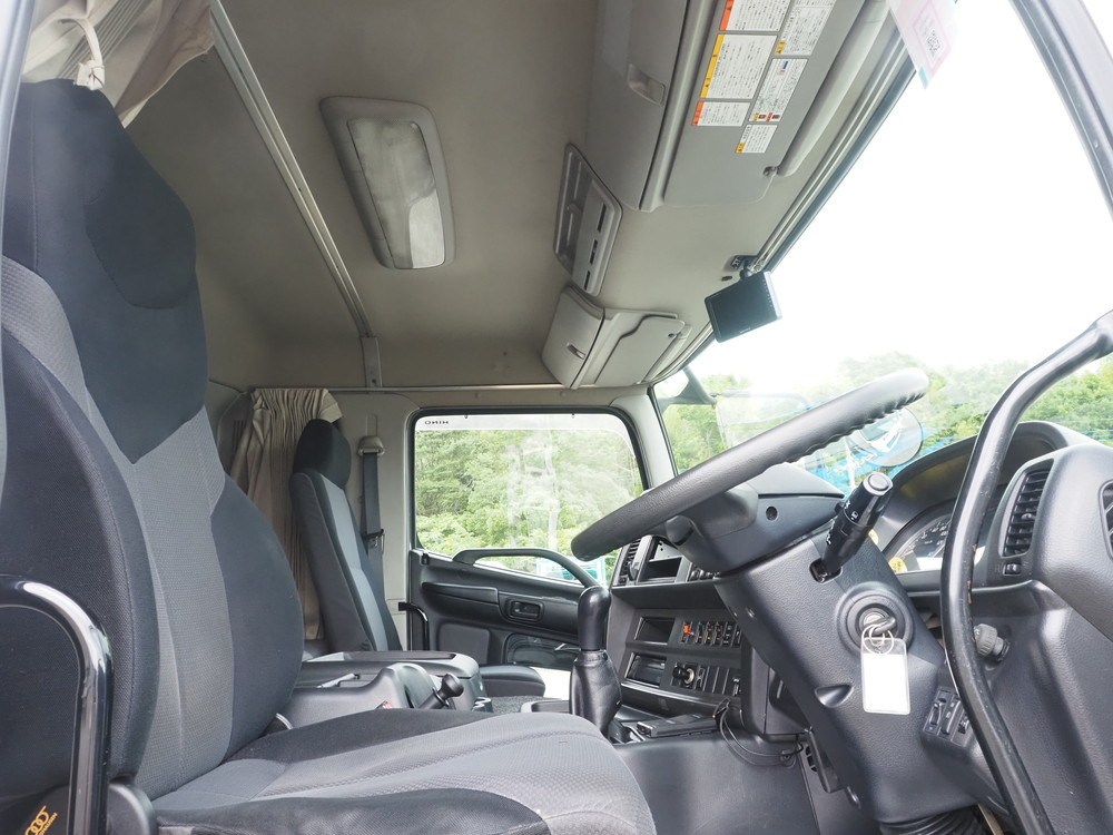 日野 プロフィア ウイング車 大型 QKG-FW1EXBG 年式 H25[写真34]