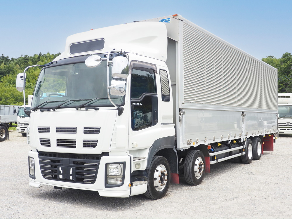 いすゞ ギガ ウイング車 大型 QKG-CYJ77A 年式 H27[写真01]