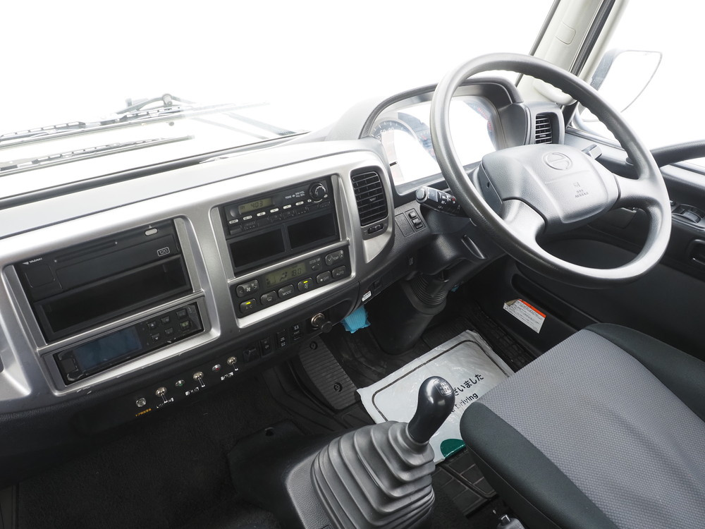 日野 レンジャープロ 冷凍バン 中型 TKG-FC9JKAG 年式 H27[写真15]