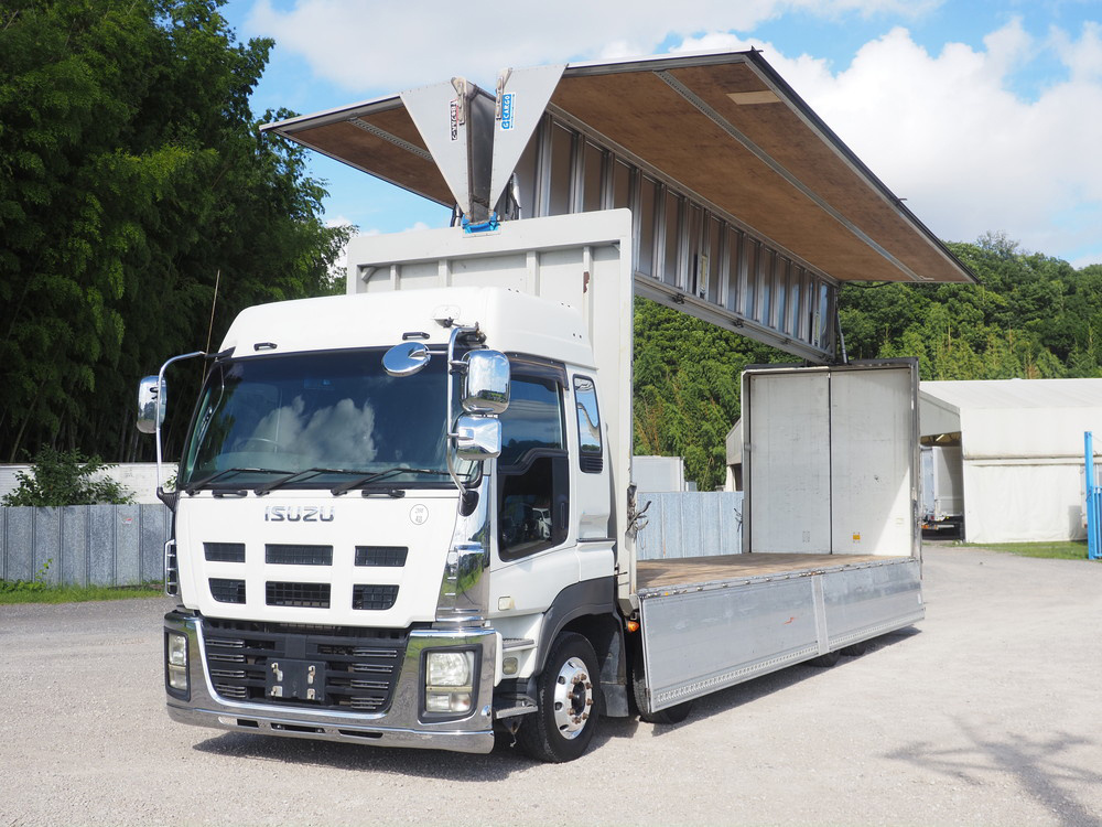 いすゞ ギガ ウイング車 大型 QKG-CYJ77A 年式 H24[写真02]