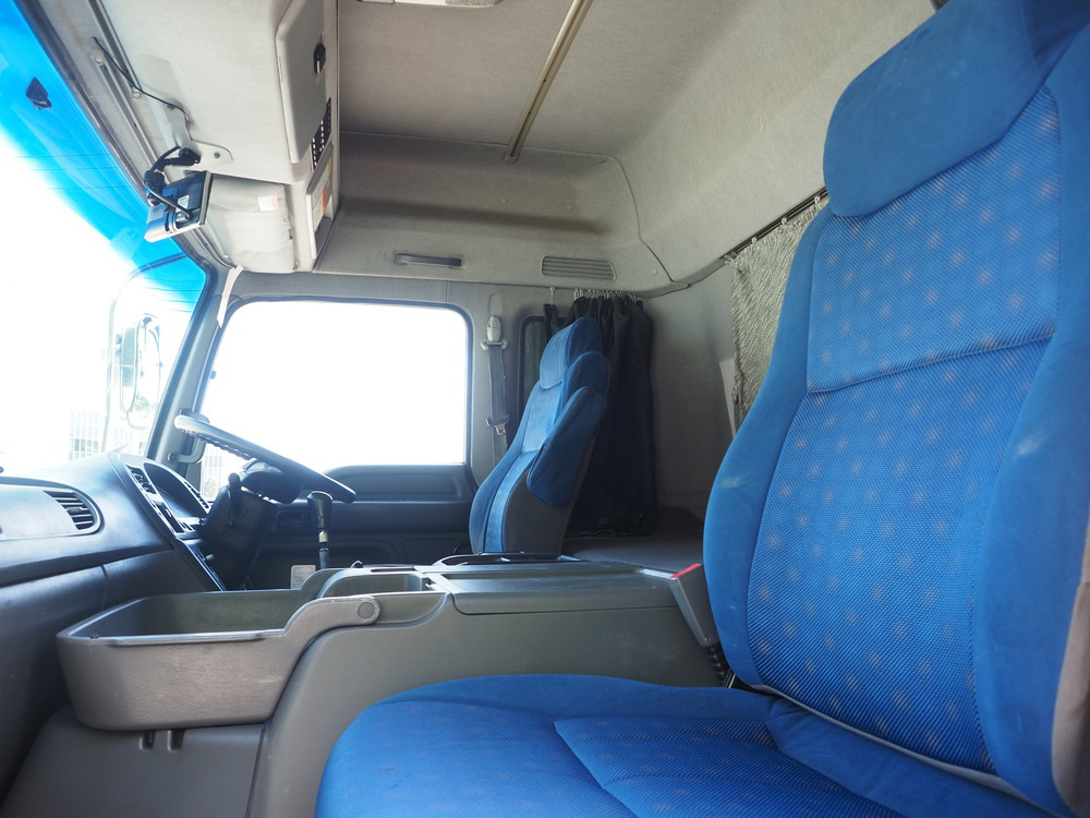 いすゞ ギガ ウイング車 大型 QKG-CYJ77A 年式 H24[写真39]