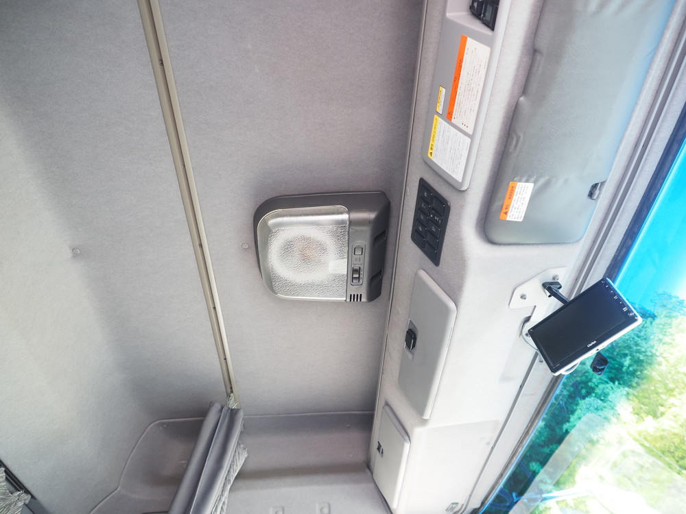 いすゞ ギガ ウイング車 大型 QKG-CYJ77A 年式 H24[写真38]
