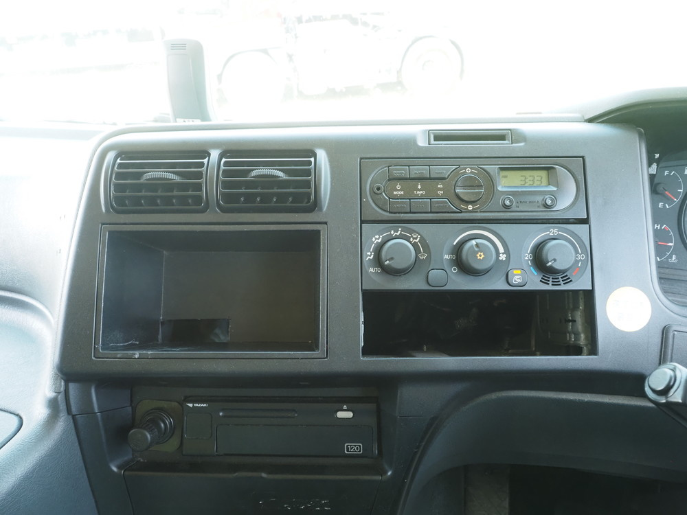 三菱ふそう スーパーグレート ウイング車 大型 QPG-FU64VZ 年式 H27[写真24]