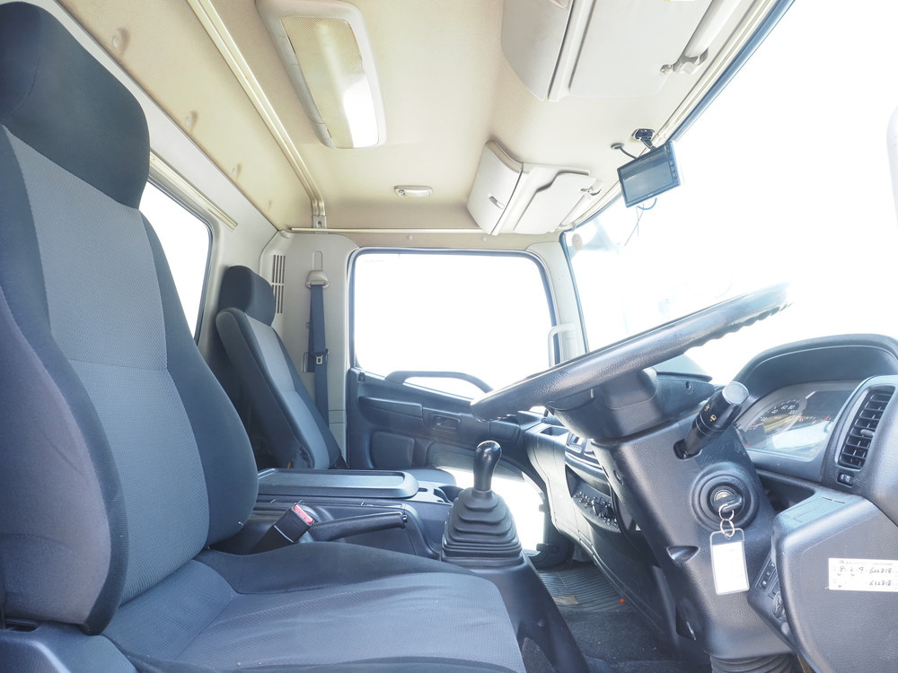 日野 レンジャープロ 冷凍バン 中型 TKG-FC7JKAG 年式 H29[写真19]