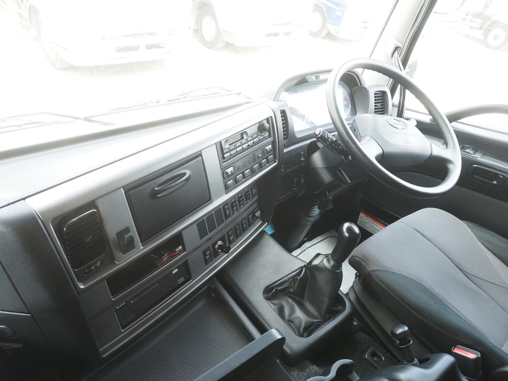 日野 プロフィア ウイング車 大型 QPG-FW1EXEG 年式 H29[写真29]