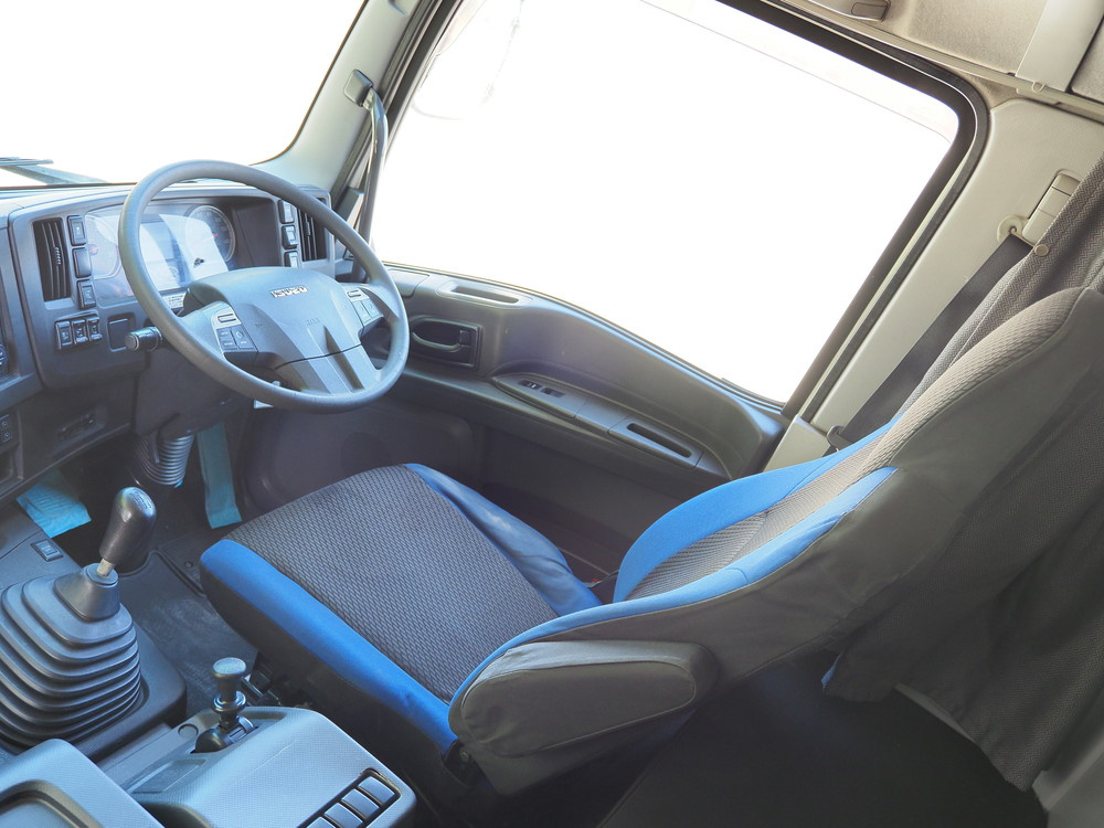いすゞ ギガ 冷凍ウイング 大型 2KG-CYJ77C 年式 H30[写真33]