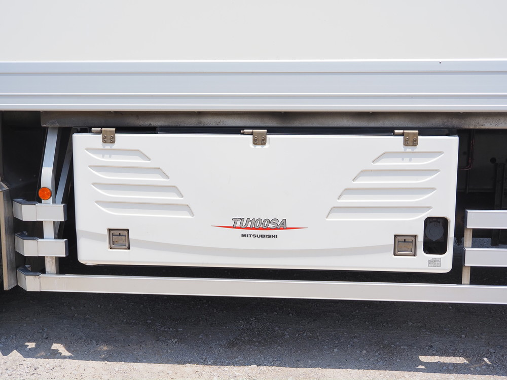 いすゞ ギガ 冷凍バン 大型 QPG-CYL77BA 年式 H29[写真11]
