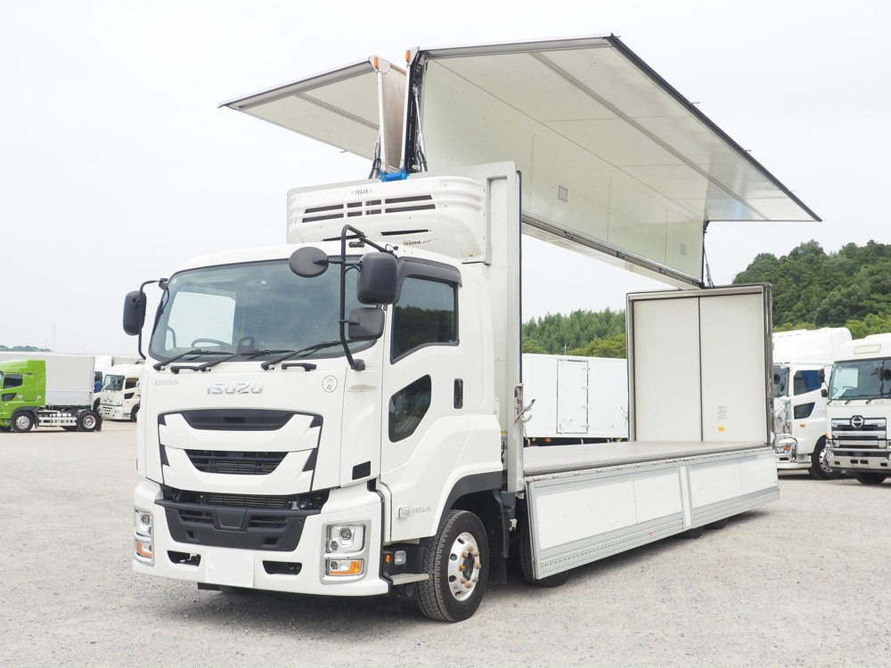 いすゞ ギガ 冷凍ウイング 大型 2PG-CYJ77D 年式 R7[写真03]