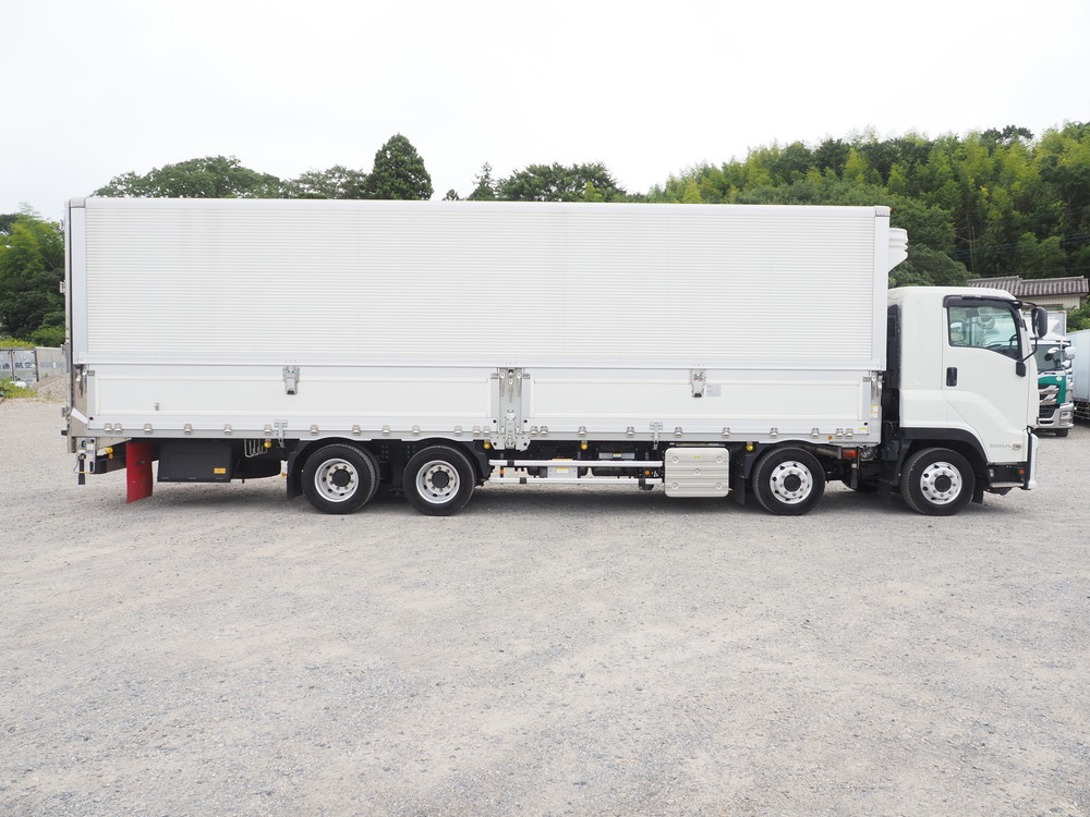 いすゞ ギガ 冷凍ウイング 大型 2PG-CYJ77D 年式 R7[写真10]