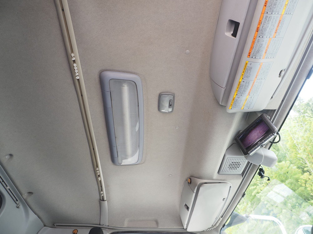 いすゞ ギガ ウイング車 大型 QPG-CYJ77B 年式 H28[写真37]