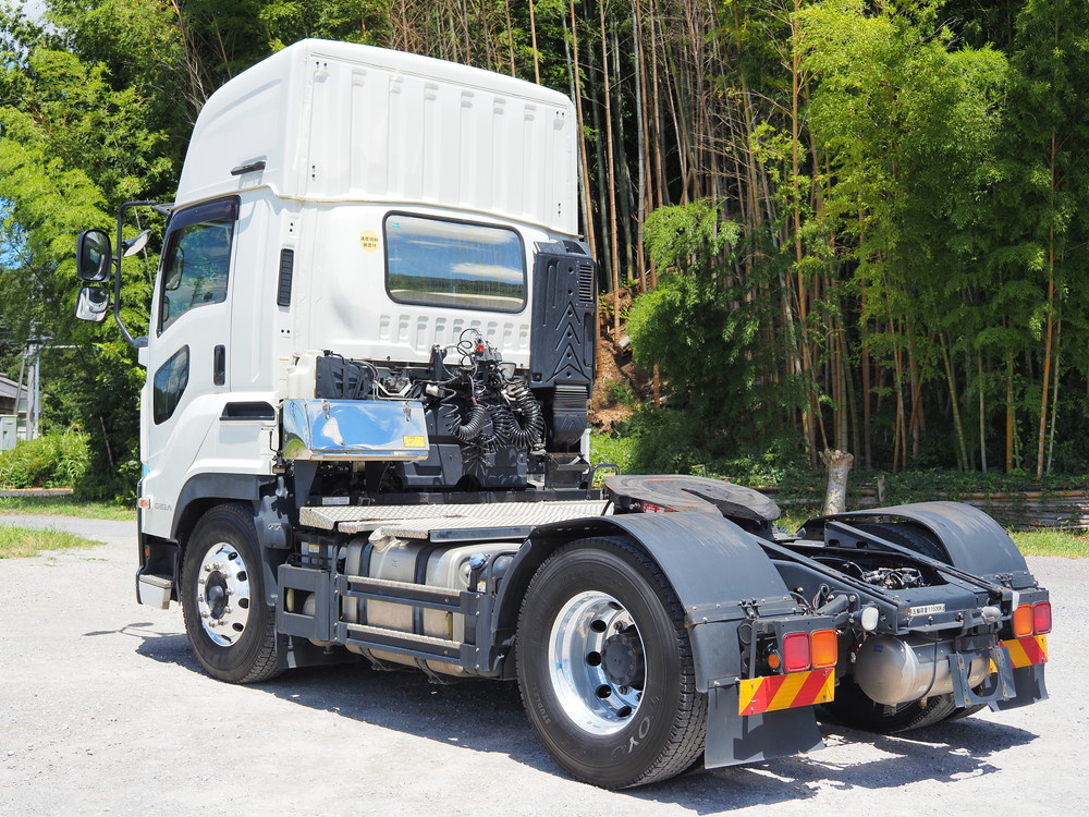 いすゞ ギガ トラクタ 大型 2PG-EXD52CD 年式 R3[写真06]