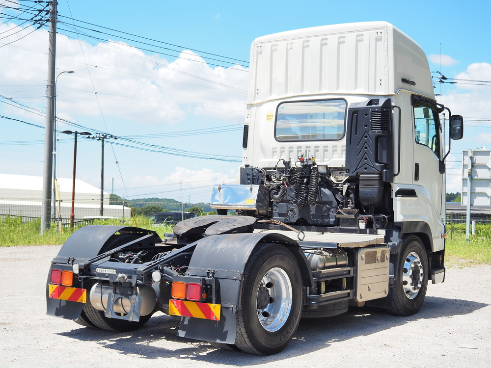 いすゞ ギガ トラクタ 大型 2PG-EXD52CD 年式 R3[写真04]