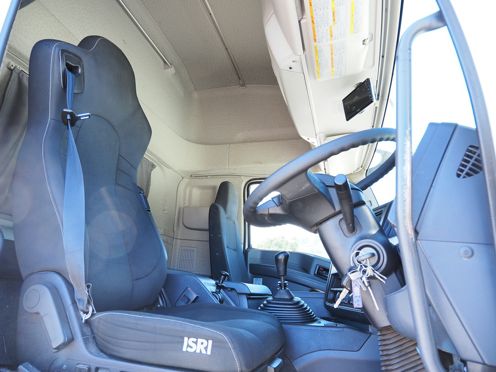 いすゞ ギガ ウイング車 大型 2PG-CYJ77C 年式 R3[写真29]