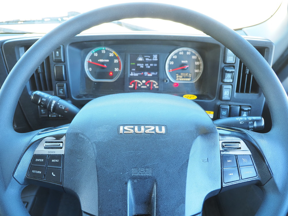 いすゞ ギガ ウイング車 大型 2PG-CYJ77C 年式 R3[写真30]
