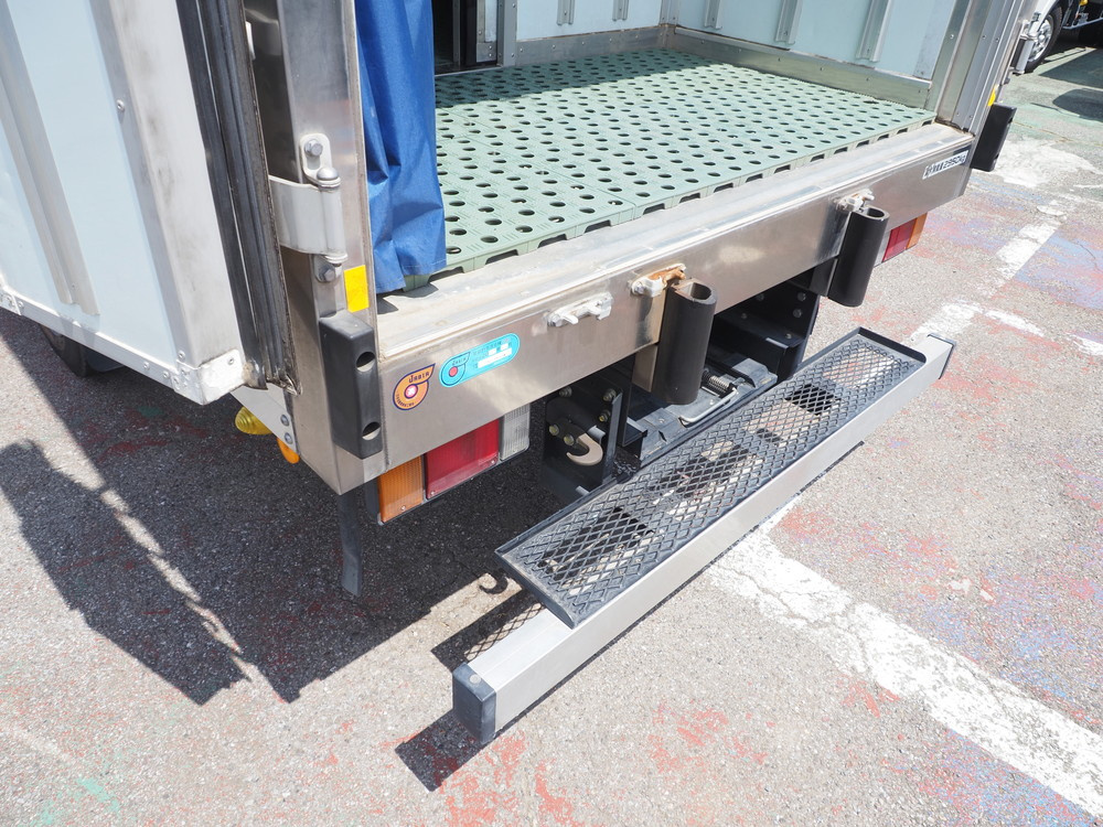 いすゞ エルフ 冷凍バン 小型 TRG-NPR85AN 年式 H30[写真15]
