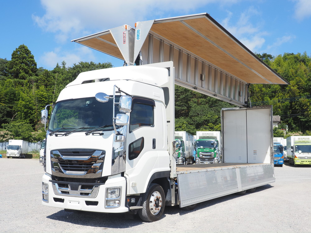 いすゞ ギガ ウイング車 大型 2PG-CYJ77C 年式 R1[写真02]