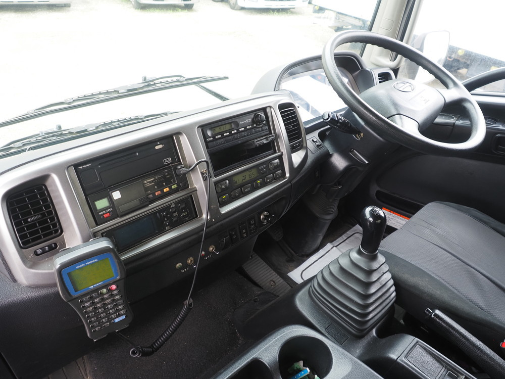 日野 レンジャープロ 冷凍バン 中型 TKG-FD7JLAG 年式 H28[写真25]