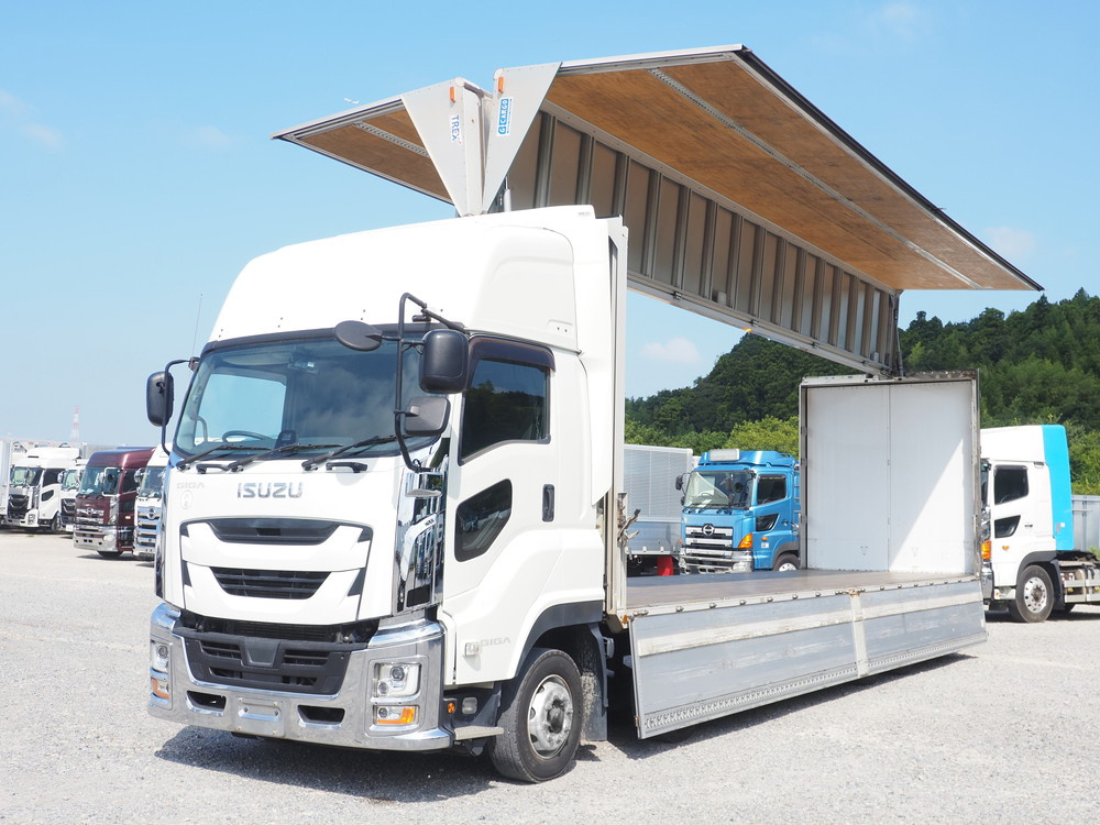 いすゞ ギガ ウイング車 大型 2PG-CYJ77C 年式 R3[写真02]