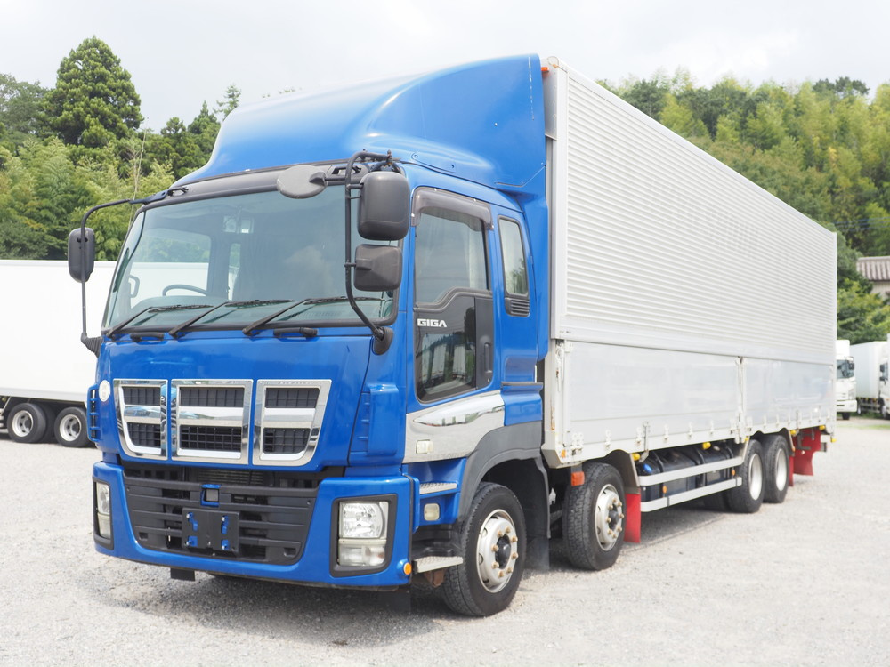 いすゞ ギガ ウイング車 大型 QKG-CYJ77A 年式 H27[写真02]