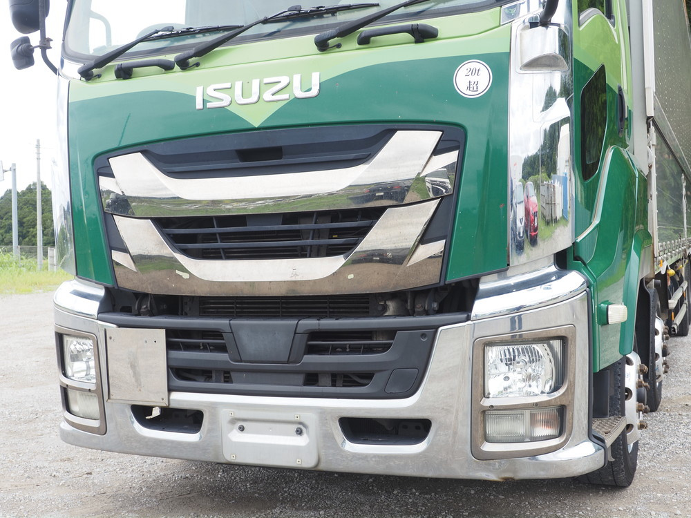 いすゞ ギガ ウイング車 大型 QKG-CYJ77B 年式 H29[写真04]