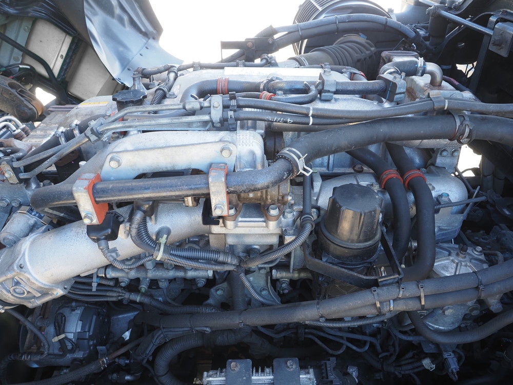 いすゞ ギガ 冷凍バン 大型 QKG-CYJ77B 年式 H29[写真40]
