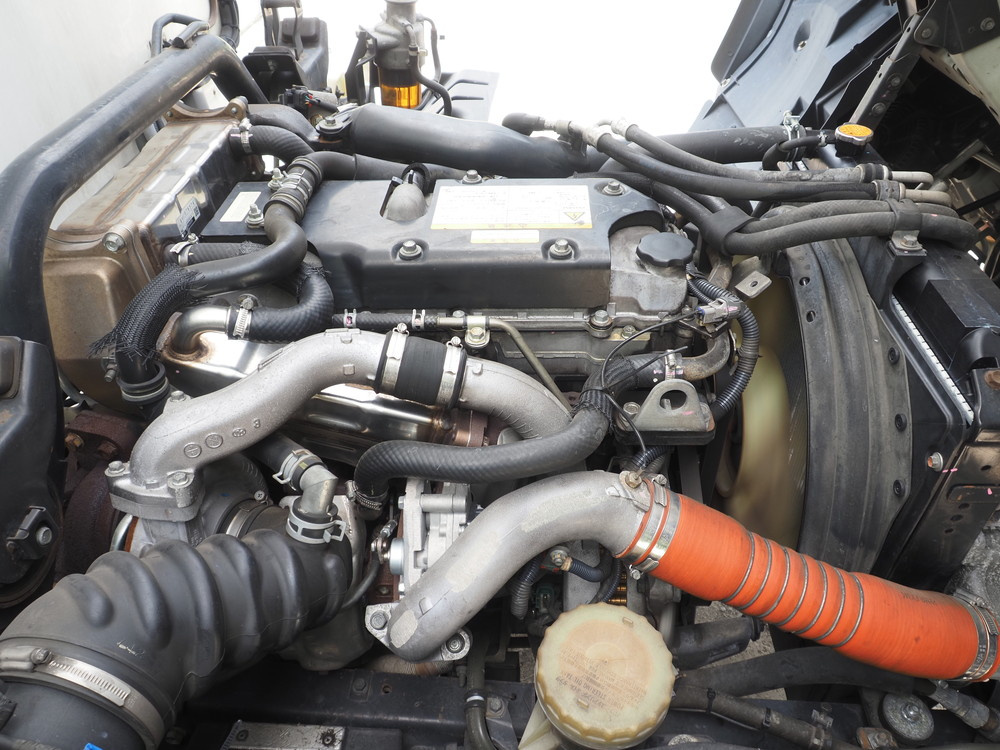 いすゞ フォワード 冷凍バン 中型 TKG-FRR90T2 年式 H29[写真37]