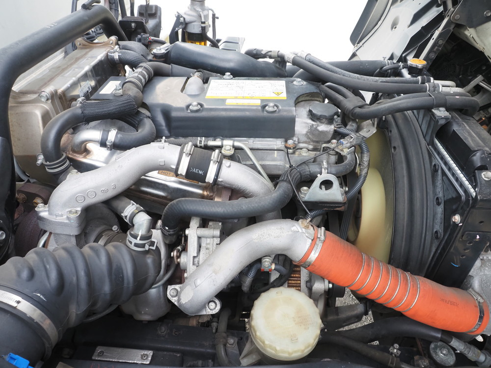 いすゞ フォワード 冷凍バン 中型 TKG-FRR90T2 年式 H29[写真43]