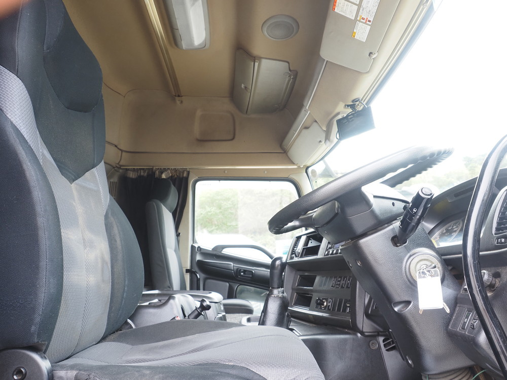 日野 プロフィア ウイング車 大型 QPG-FW1EXEG 年式 H29[写真17]
