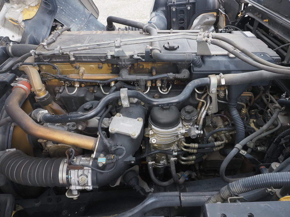三菱ふそう スーパーグレート トラクタ 大型 QPG-FP64VDR 年式 H27[写真31]